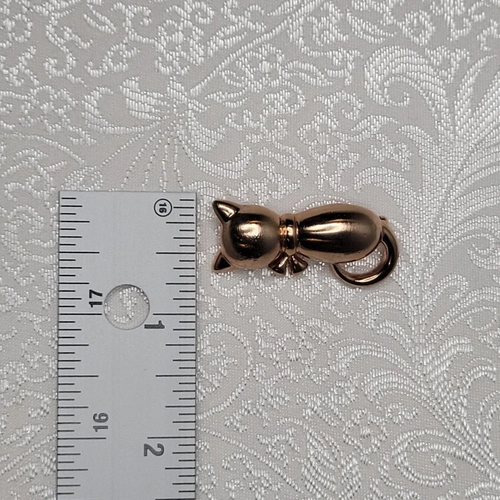 Rose‎ Gold Cat Brooch Pin Sitting Kitty Cute Sweet Classic Minimalist Gift